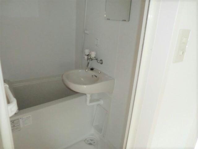 物件内観写真7　(※別号室の写真です。)