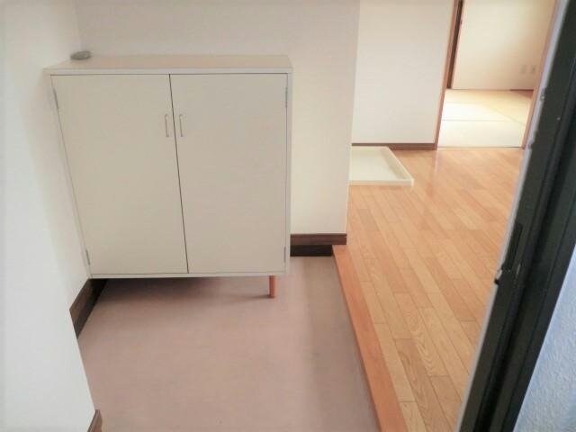 物件内観写真11　(※別号室の写真です。)