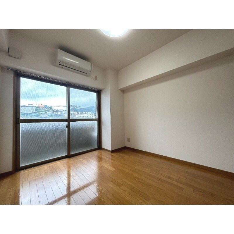 物件内観写真4　(※別号室の写真です)