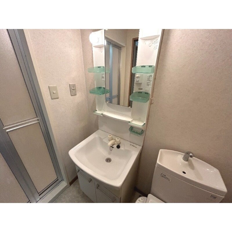 物件内観写真10　(※別号室の写真です)