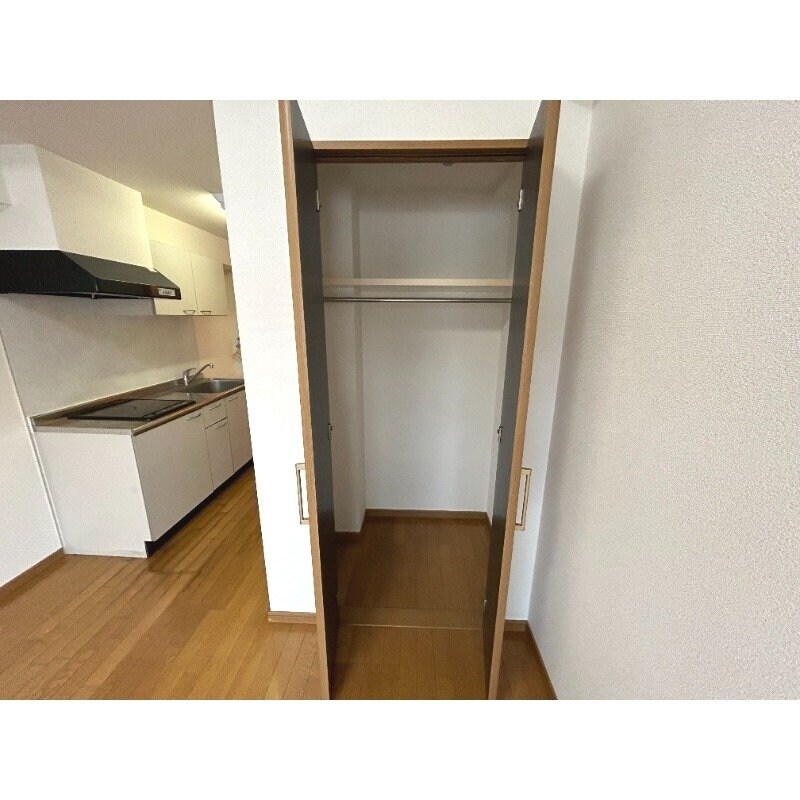 物件内観写真12　(※別号室の写真です)