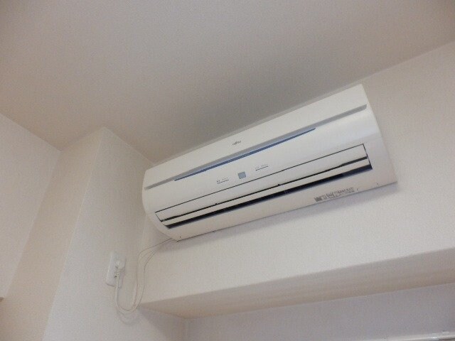 物件内観写真19　(※別号室の写真です)