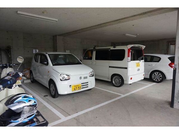 駐車場(駐車場)