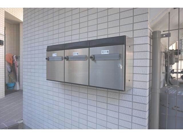 物件外観写真4　(建物設備)