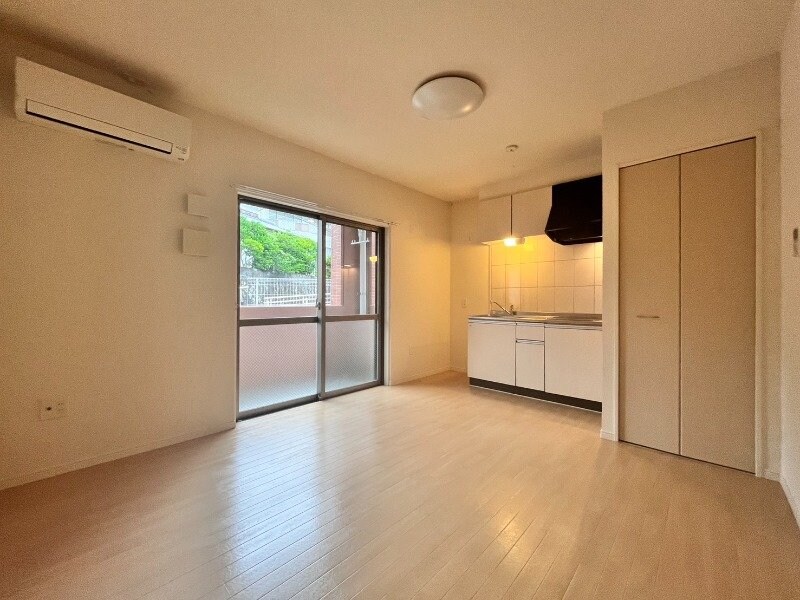 物件内観写真7　(※別号室の写真です)