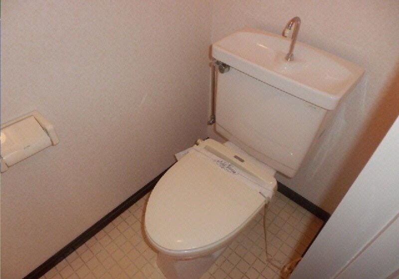 物件内観写真10　(※別号室の写真です)