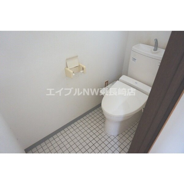 トイレ(※別号室のお写真です)