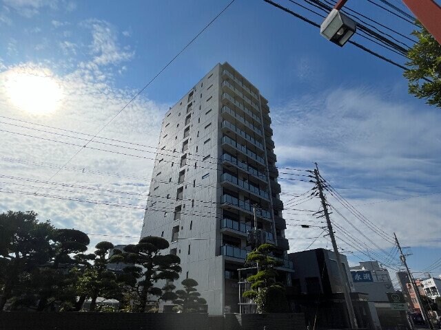 APARTMENT　CODE　ISAHAYAの物件外観写真