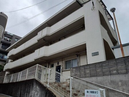 椿谷マンション外観写真