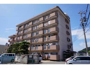 溝川ハイツ外観写真