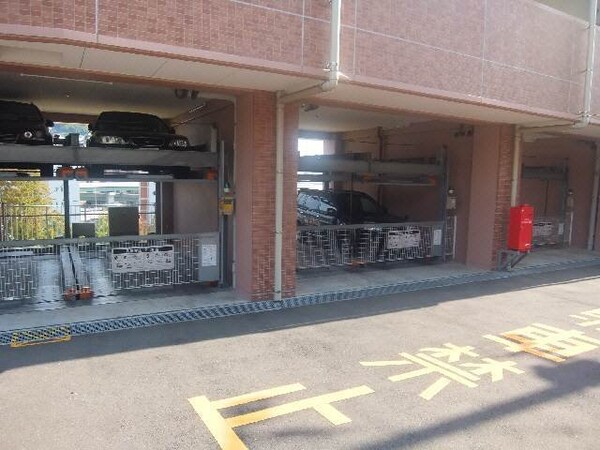 駐車場(駐車場)