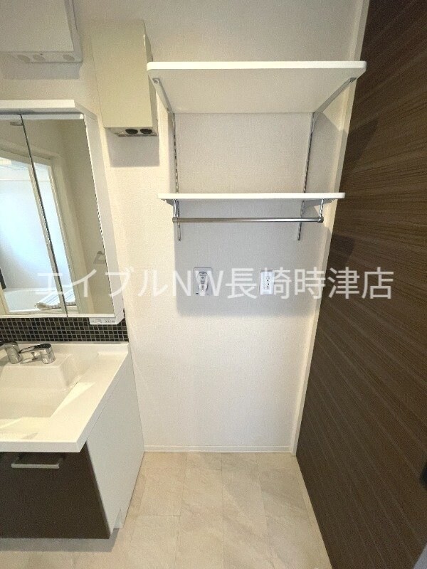 物件内観写真8　(※別号室の写真になります。)