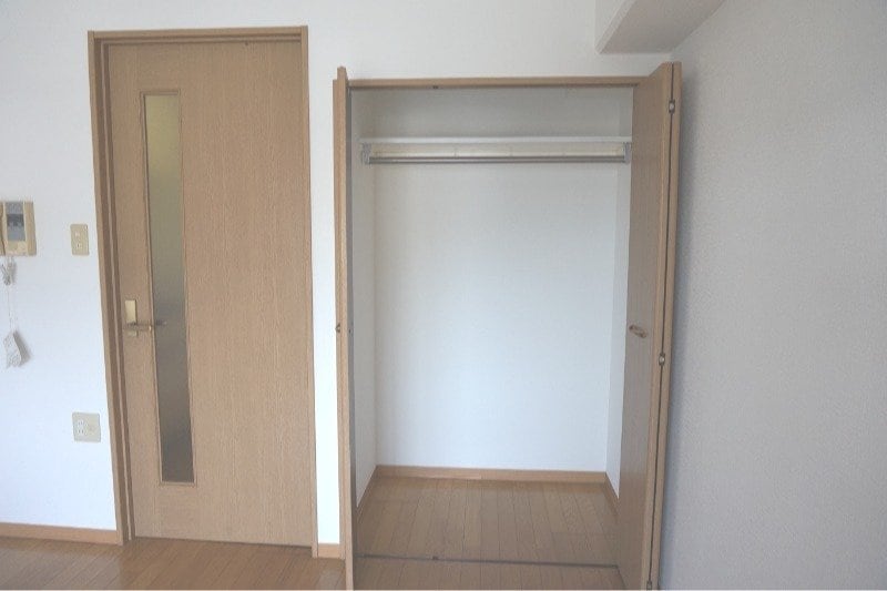 物件内観写真9　(※別号室写真)