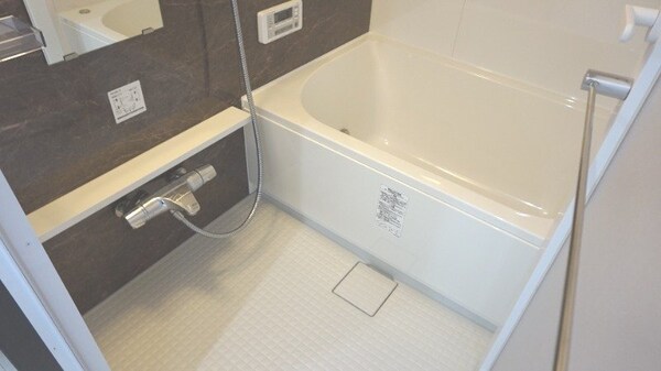 バス／シャワールーム等(※別号室写真)