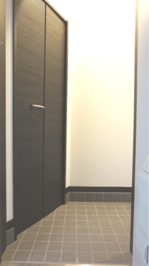 玄関(※別号室写真)