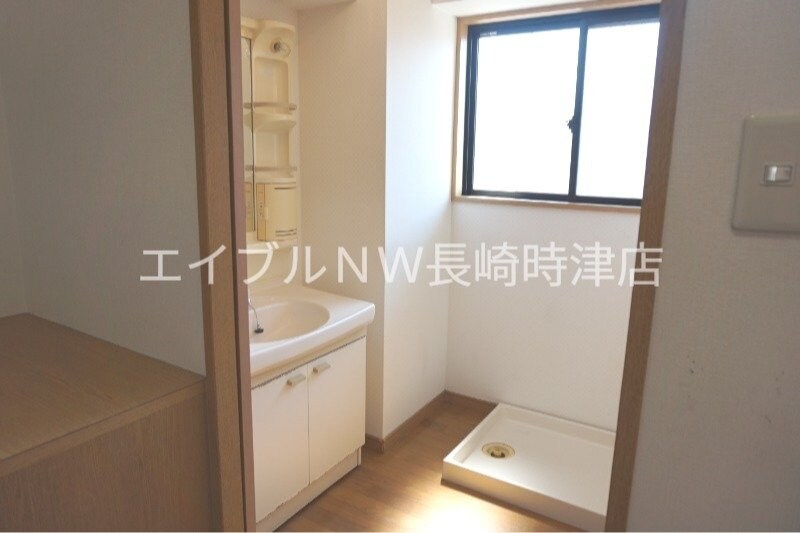 物件内観写真6　(※別号室の写真になります。)