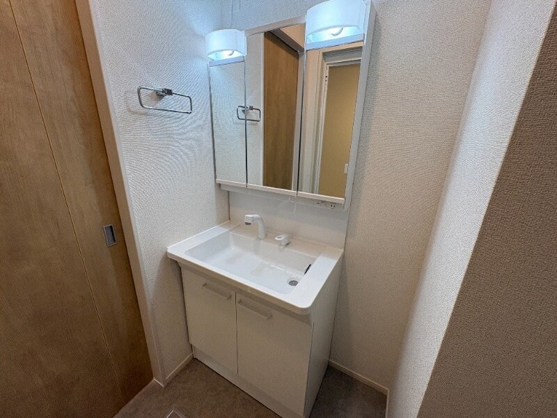 物件内観写真8　(※同タイプ別号室のお写真です)