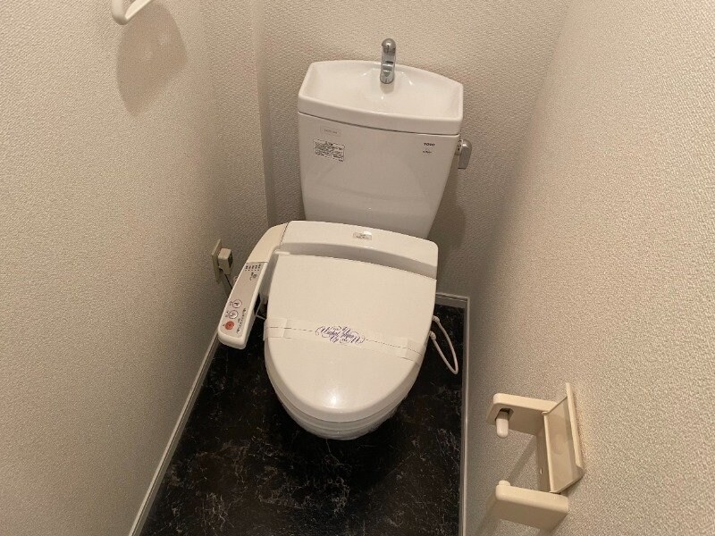 物件内観写真18　(別号室写真)