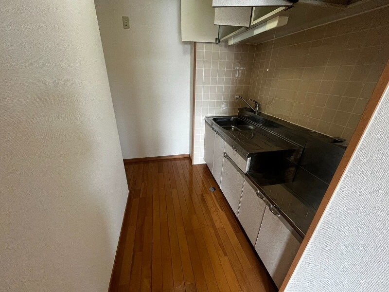 物件内観写真11　(※別号室の写真)