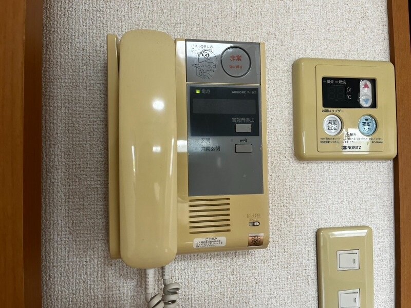 物件内観写真12　(※別号室の写真)