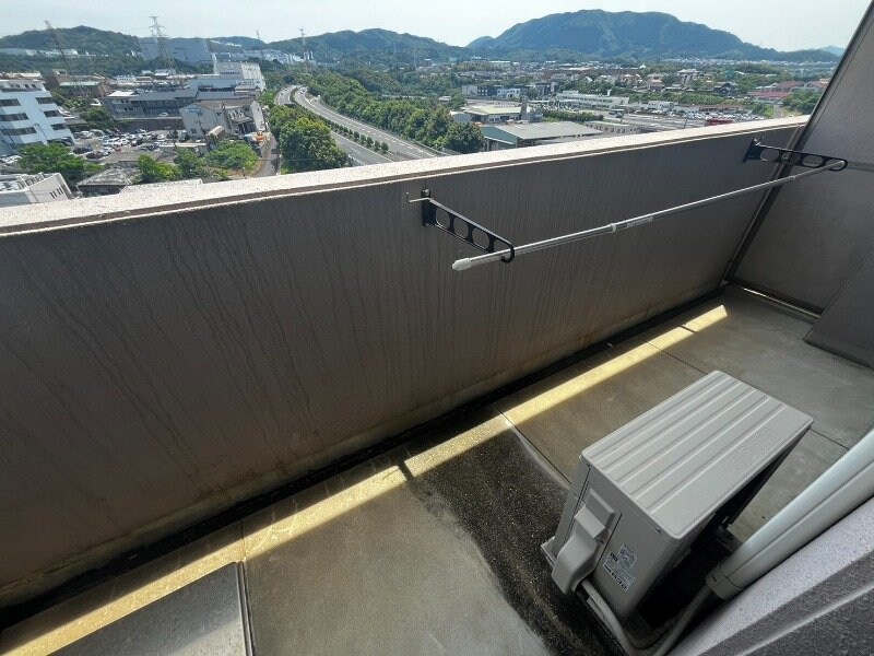 物件内観写真18　(※別号室の写真)