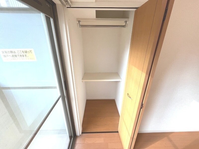 物件内観写真7　(※別号室写真)