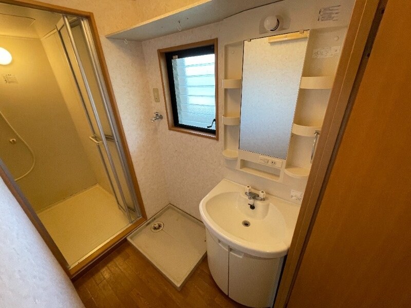 物件内観写真9　(※別号室写真です)