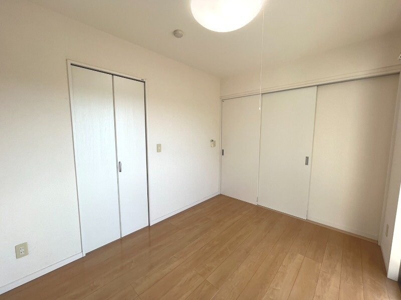 物件内観写真10　(※別号室の写真※)