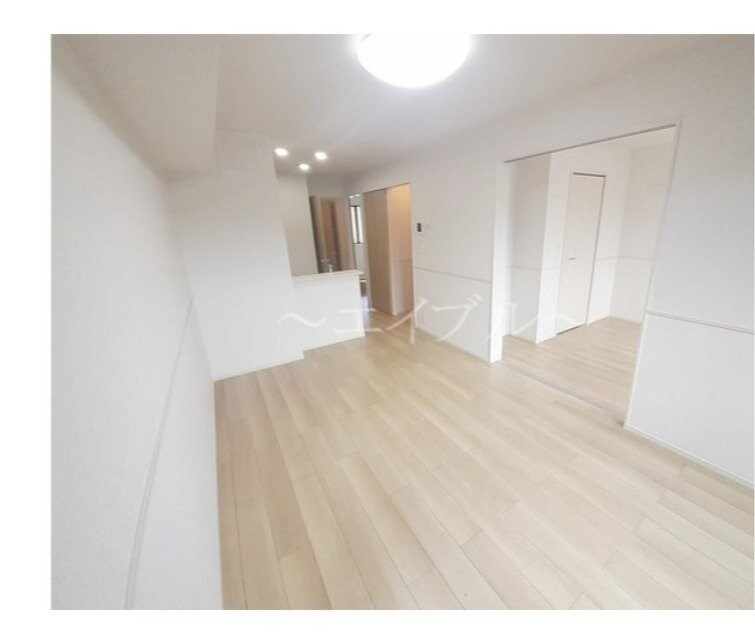 物件内観写真3　(※別号室の写真です)