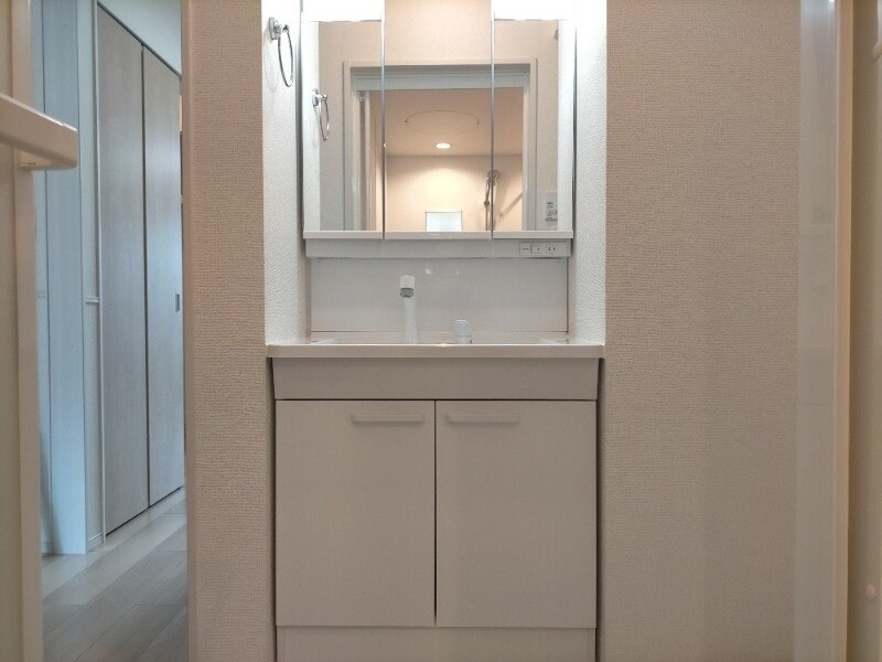 物件内観写真9　(※別号室の写真です)