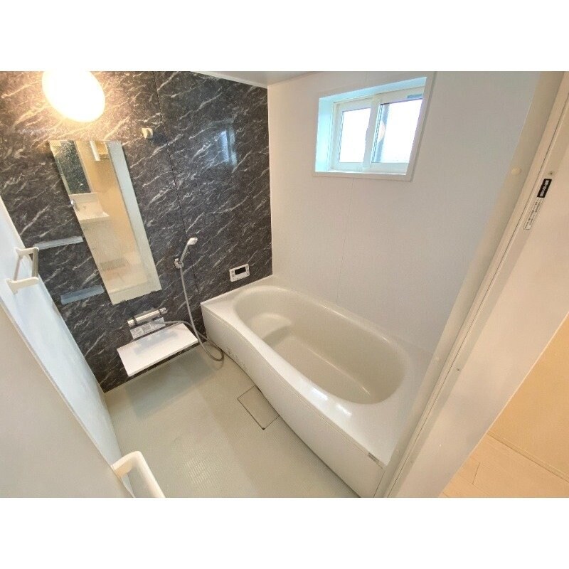 物件内観写真11　(※別号室反転タイプ)