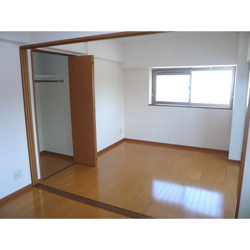 物件内観写真6　(※写真は別号室です。)