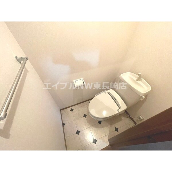 トイレ(※同タイプ別号室のお写真)