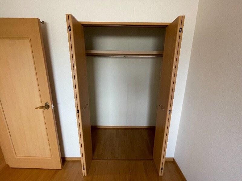 物件内観写真8　(※別号室の写真です)