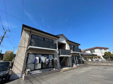 グランデール小川A棟外観写真