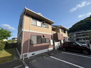 セジュール泉　Ｂ棟外観写真