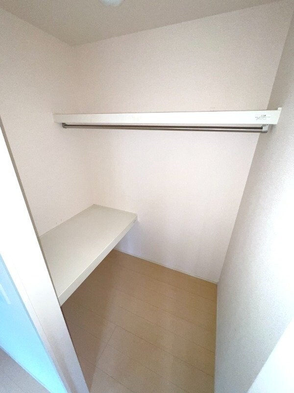 物件内観写真10　(※別号室の写真※)