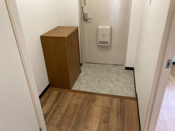 玄関(※別号室写真)