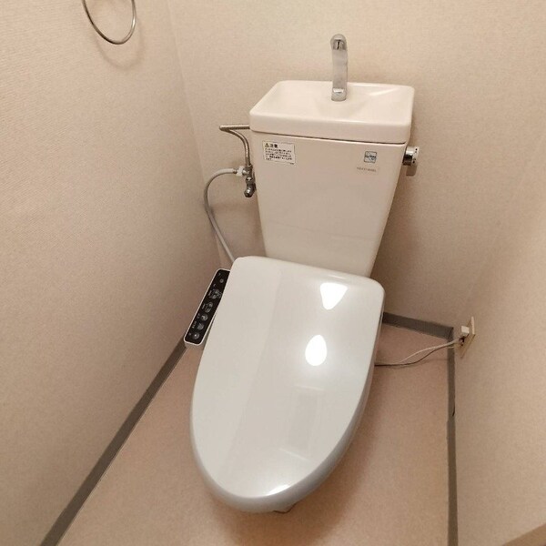 トイレ(※別号室写真)