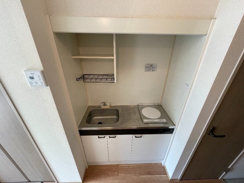 物件内観写真7　(※別号室写真)