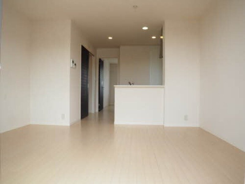 物件内観写真5　(※別号室の写真になります。)