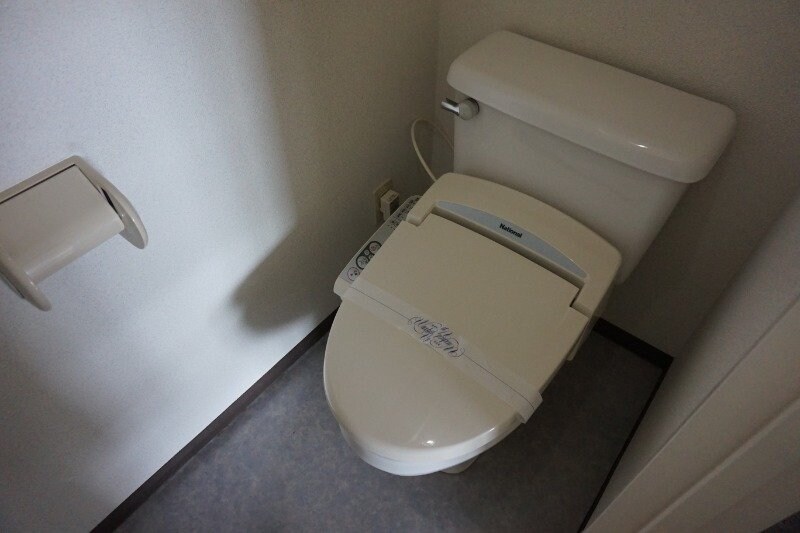 物件内観写真9　(トイレ)