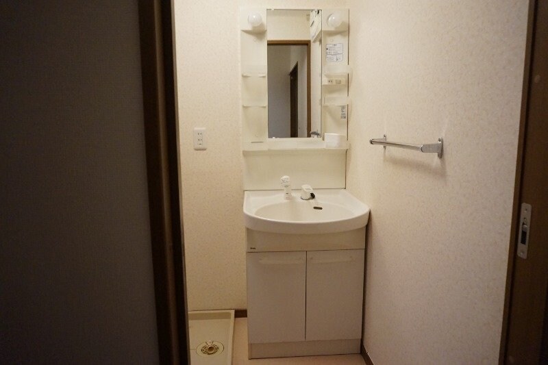 物件内観写真11　(※別号室写真です)