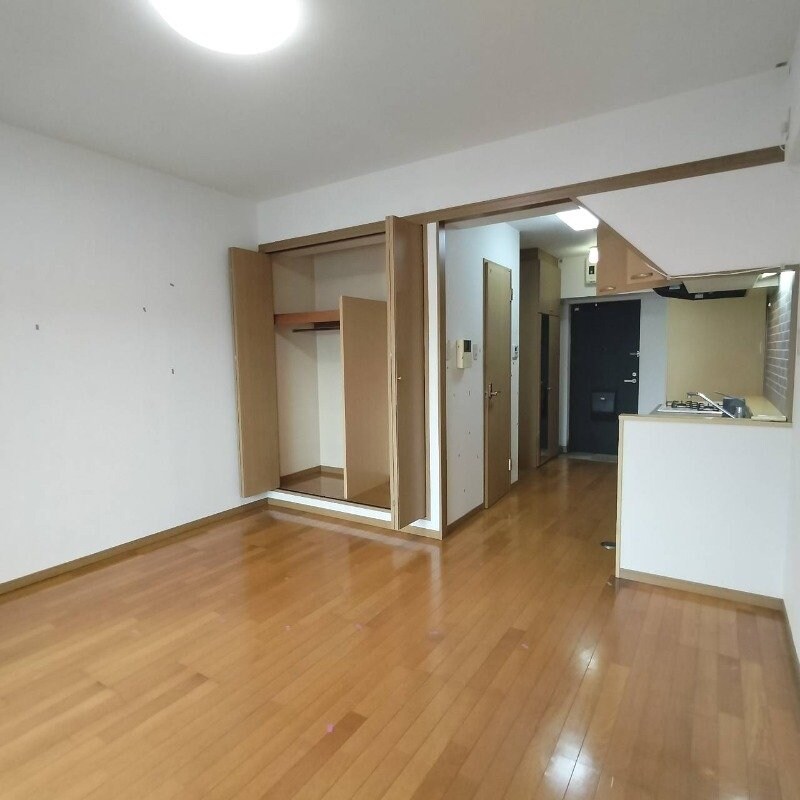 物件内観写真4　(※別号室の写真です。)