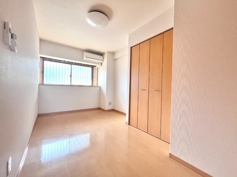 物件内観写真8　(※別号室の写真です)