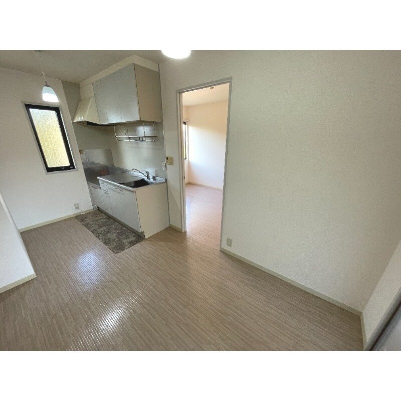 物件内観写真5　(※別号室の写真になります。)