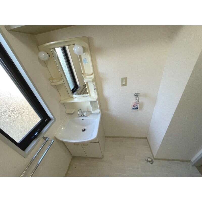 物件内観写真11　(※別号室の写真になります。)