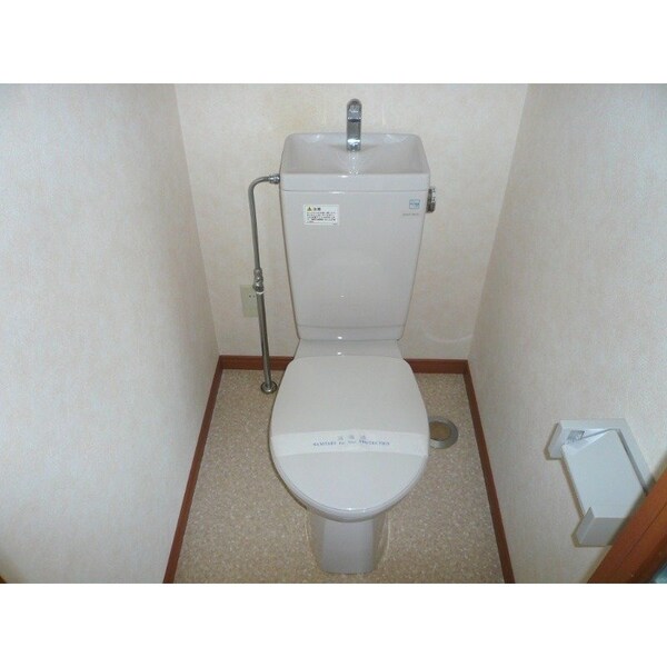 トイレ(※写真は別号室です。)