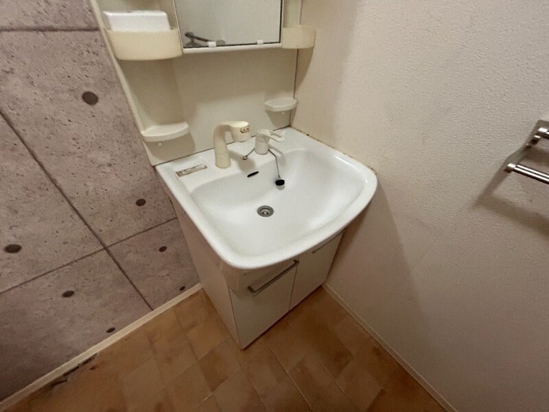 物件内観写真4　(※別号室参照)