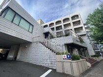 文教カテリーナの外観写真